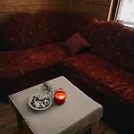 Chalet Roztomilá A Utulná Azzy Na Samotě V Lese.