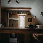 Roztomilá A Utulná Azzy Na Samotě V Lese. Chalet *