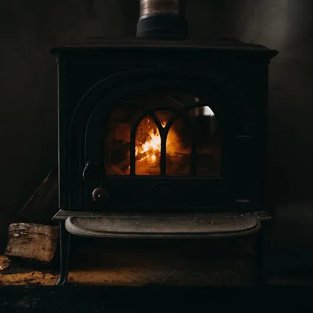 Chalet Roztomilá A Utulná Azzy Na Samotě V Lese. *